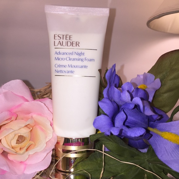 Estée Lauder Advanced Night Micro Cleansing Foam - Picture 8 of 8
